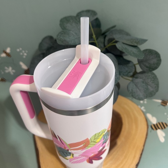 Stanley 30 oz. Quencher H2.0 FlowState Tumbler – Mother's Day Collection “White” - Picture 3 of 9